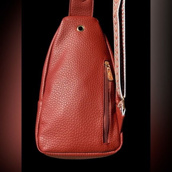 New Red Crossbody Sling Bag With Adjustable Guitar Strap Multiple Zip Pockets - Picture 10 of 12